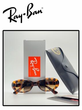 RAY-BAN OVAL SUNGLASSES. RB4441